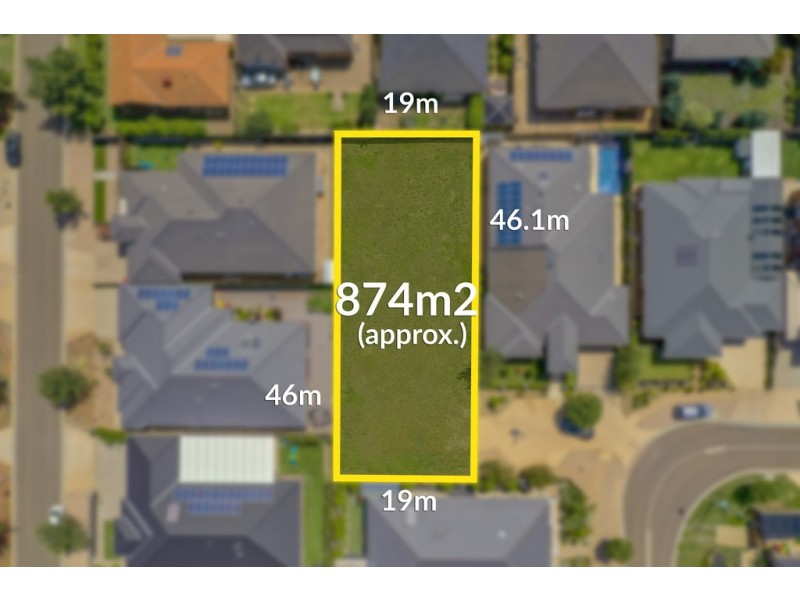 5 Murray Place, Taylors Hill VIC 3037