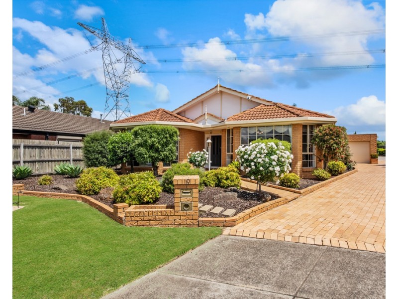 19 Hailey Court, Taylors Lakes VIC 3038