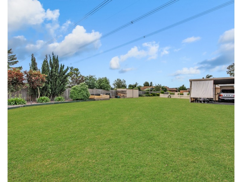 19 Hailey Court, Taylors Lakes VIC 3038