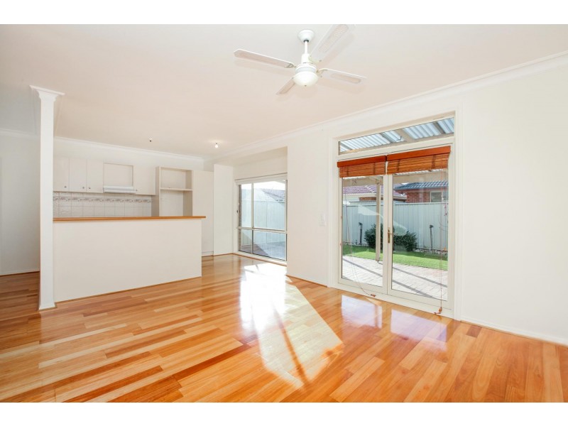 17 Daintree Retreat, Caroline Springs VIC 3023