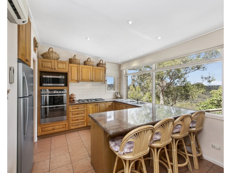 22 Riverside Avenue, Keilor VIC 3036