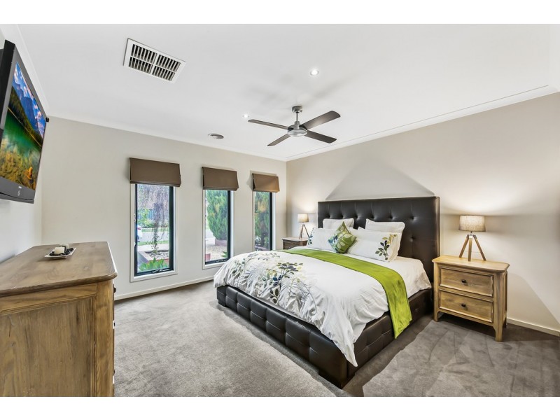 14 Kinetic Avenue, Hillside VIC 3037