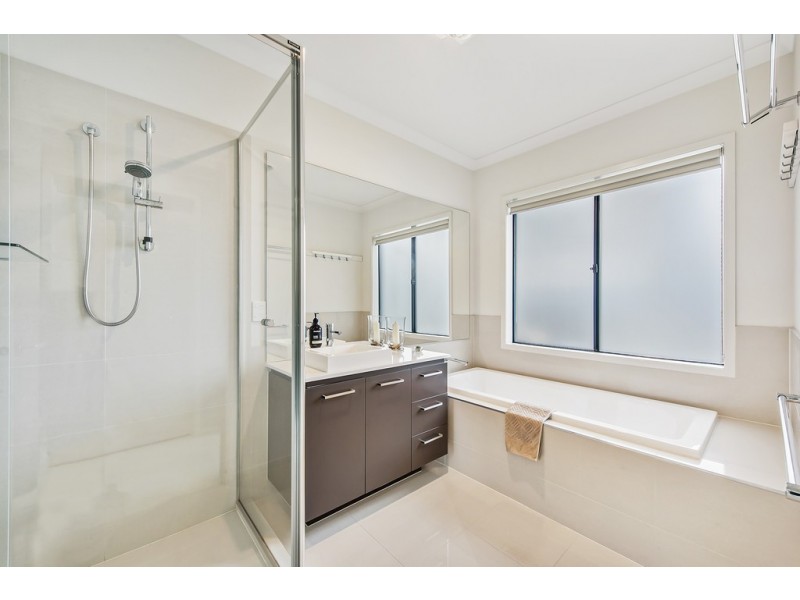 14 Kinetic Avenue, Hillside VIC 3037