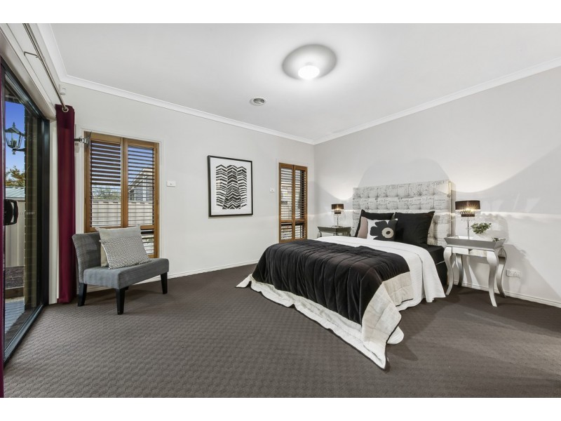 14 Conrad Terrace, Taylors Hill VIC 3037