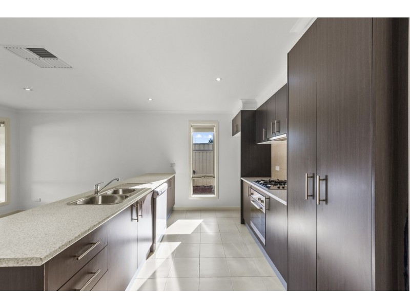 29 David Circuit, Hillside VIC 3037