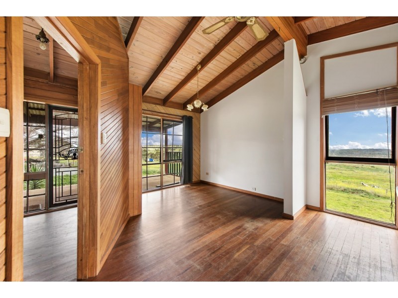 239 Swans Road, Darley VIC 3340