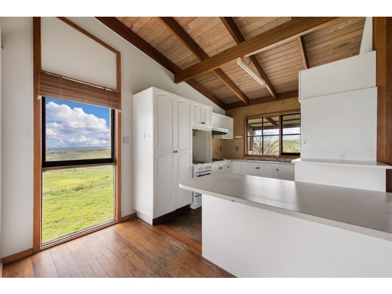 239 Swans Road, Darley VIC 3340