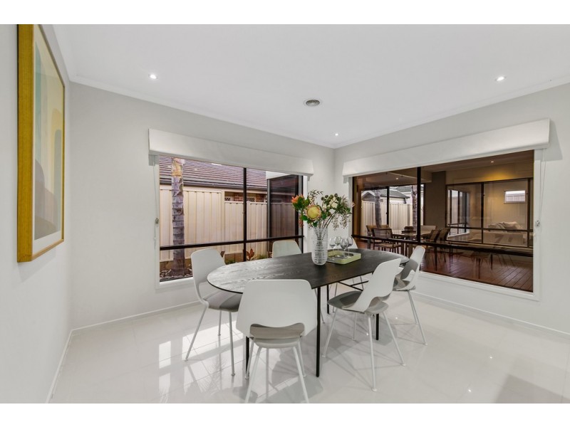 23 Jacaranda Drive, Taylors Hill VIC 3037