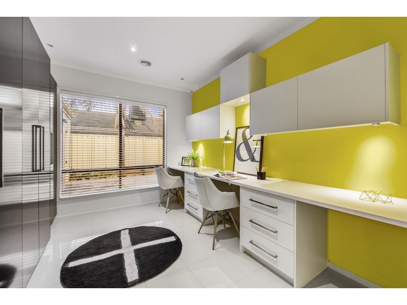 23 Jacaranda Drive, Taylors Hill VIC 3037