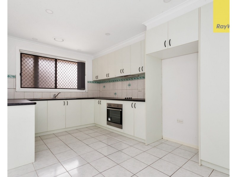 1/43 Carbine Way, Keilor Downs VIC 3038