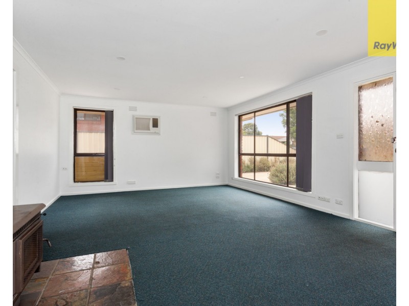 1/43 Carbine Way, Keilor Downs VIC 3038