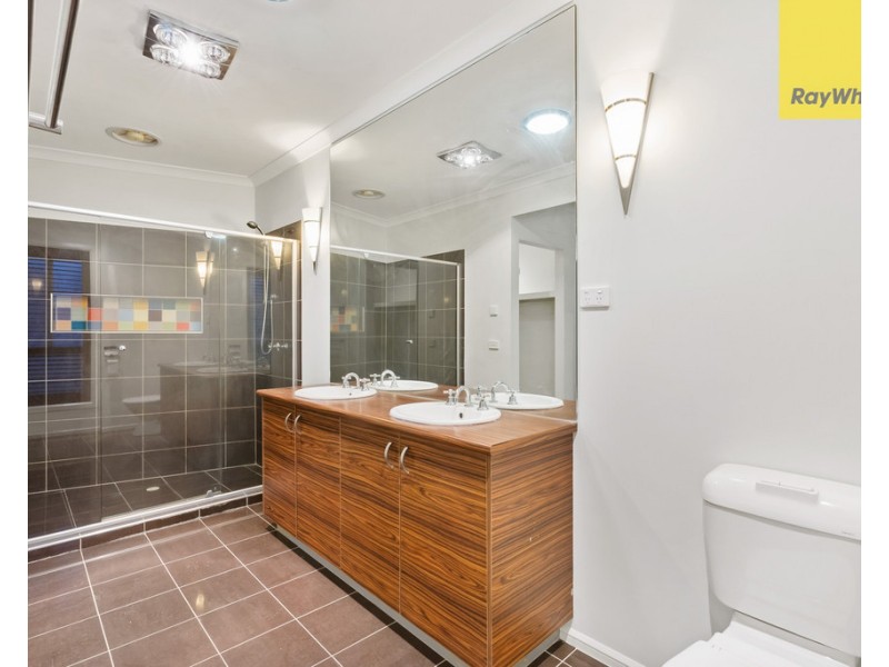 21 Ashbury Grove, Hillside VIC 3037