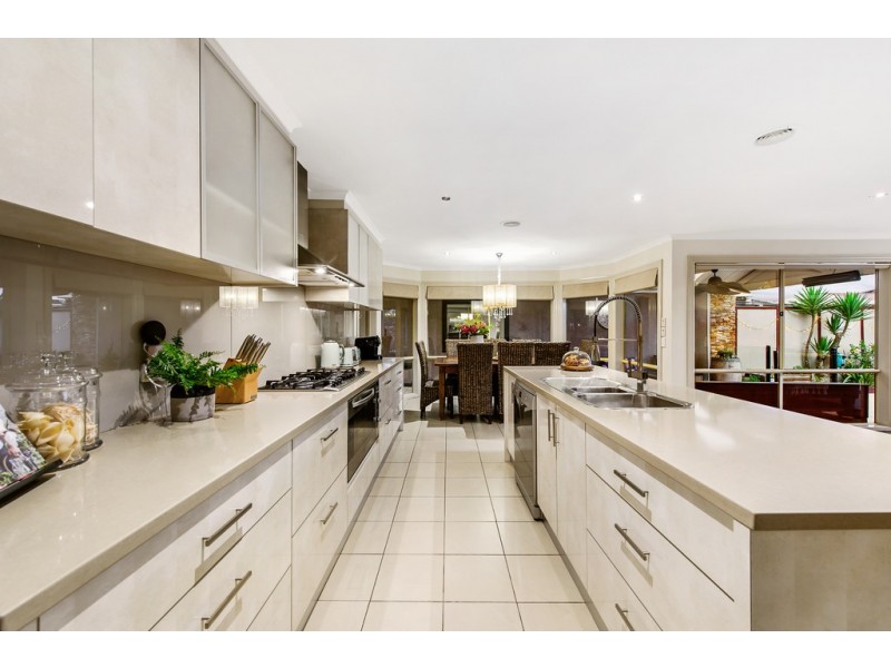 26 Kelland Avenue, Hillside VIC 3037