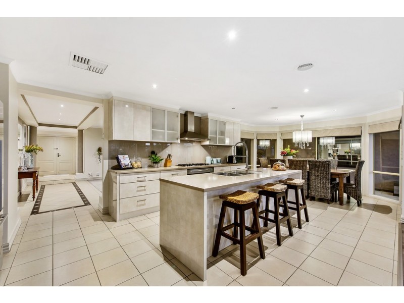26 Kelland Avenue, Hillside VIC 3037