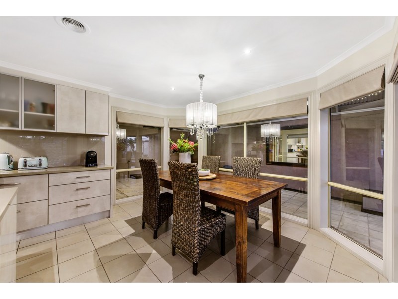 26 Kelland Avenue, Hillside VIC 3037