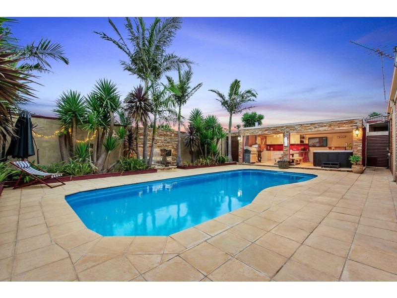 26 Kelland Avenue, Hillside VIC 3037