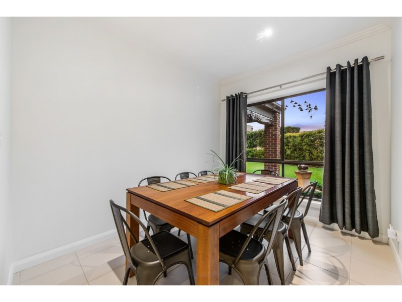 3 Moira Court, Taylors Hill VIC 3037