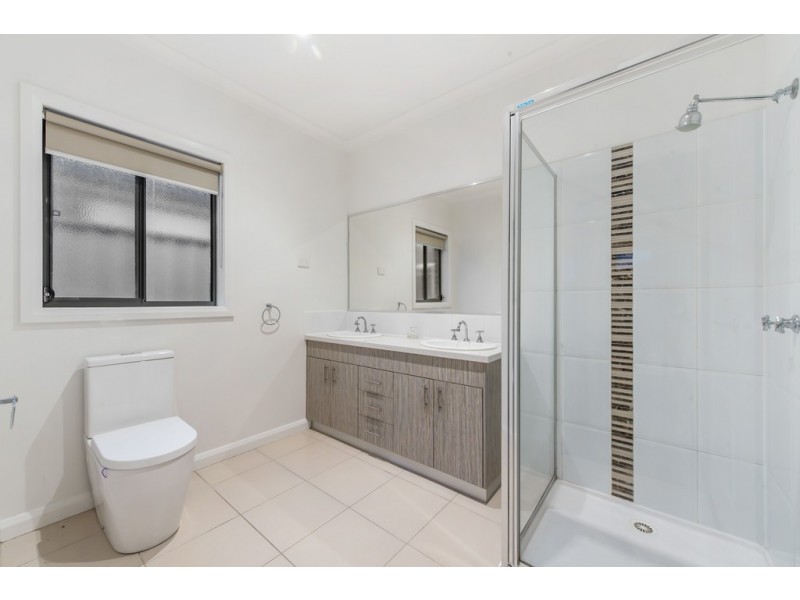 3 Moira Court, Taylors Hill VIC 3037