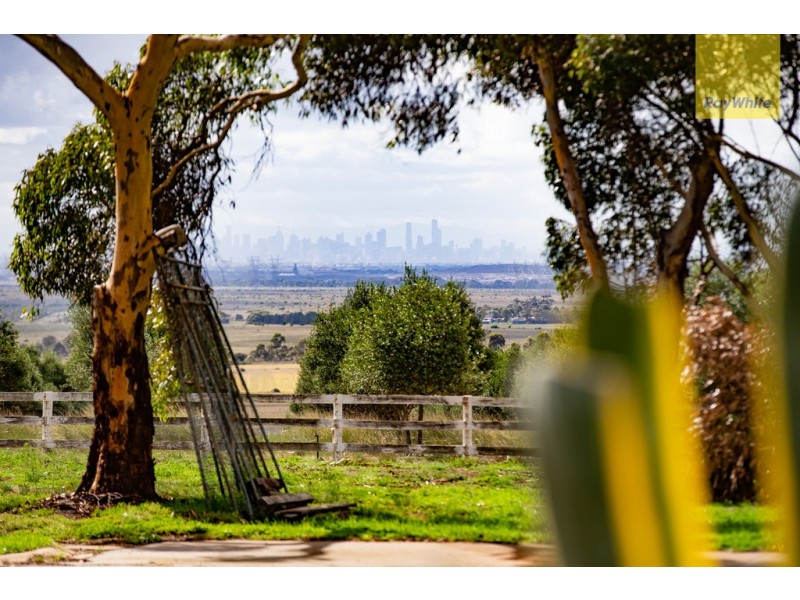 1/318 Faulkners Road, Mount Cottrell VIC 3024