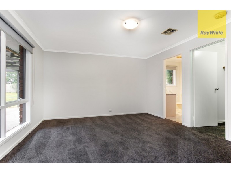 1 Gloucester Court, Sydenham VIC 3037