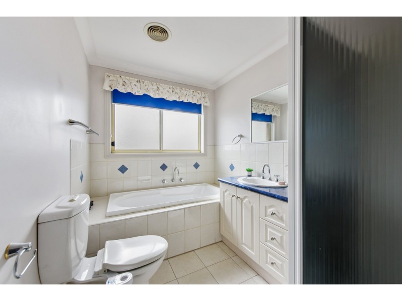 30 Hispano Drive, Keilor Downs VIC 3038