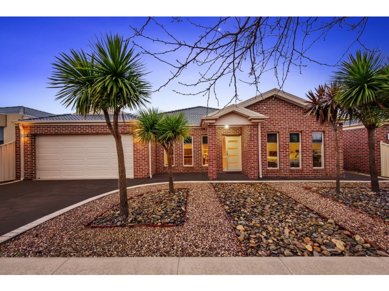 37 Webbs Avenue, Taylors Hill VIC 3037