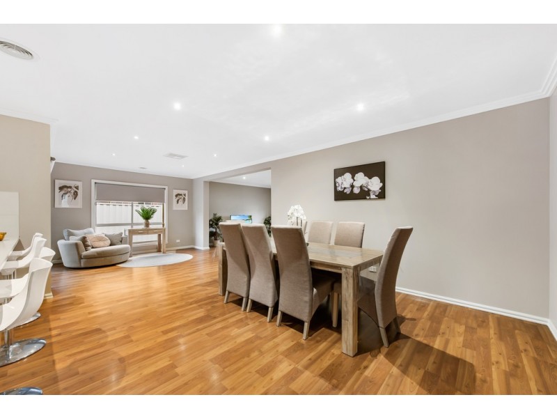 37 Webbs Avenue, Taylors Hill VIC 3037