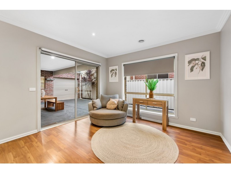 37 Webbs Avenue, Taylors Hill VIC 3037
