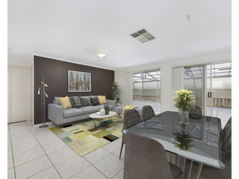 8 Yeats Drive, Delahey VIC 3037