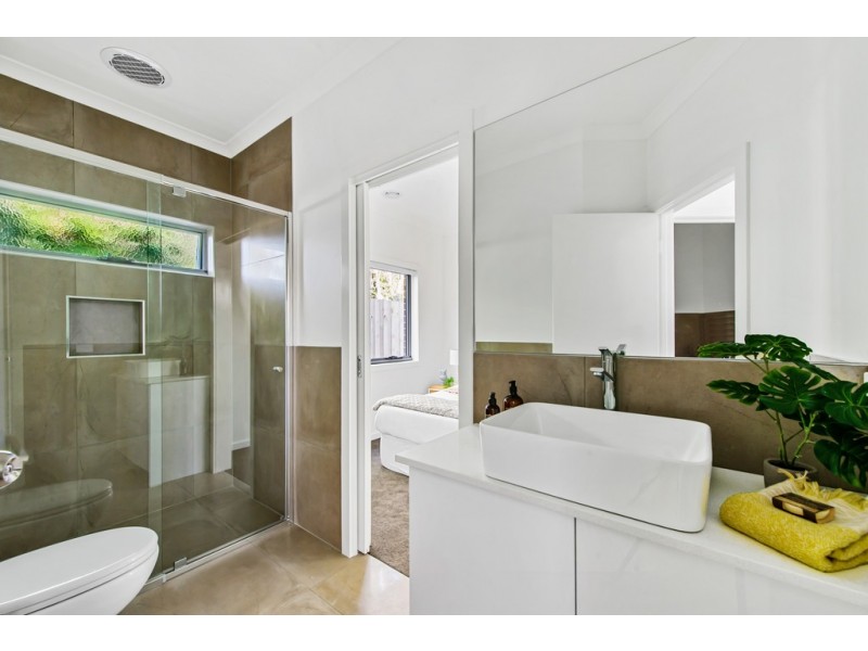 7 Melva Court, Sydenham VIC 3037