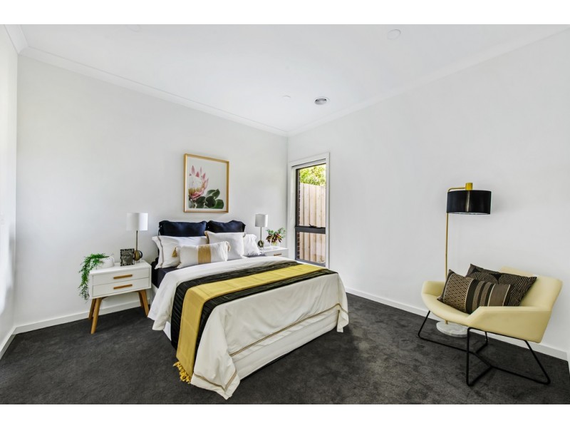 7 Melva Court, Sydenham VIC 3037