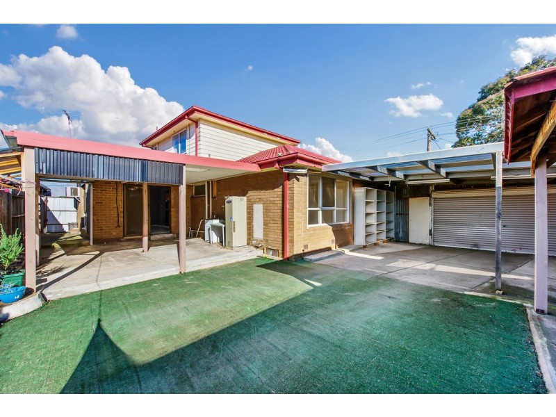 24 Glenrobe Street, Deer Park VIC 3023