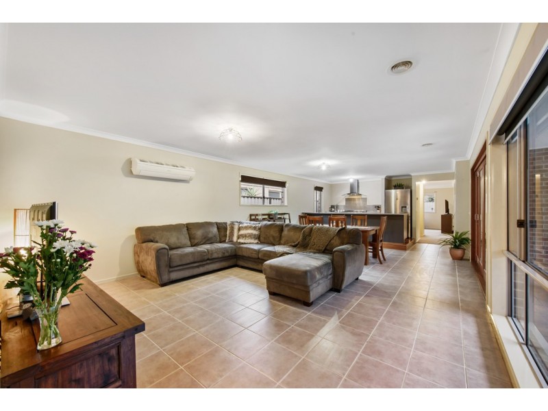 5 Remington Street, Burnside Heights VIC 3023