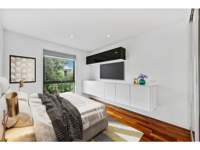 34/21-29 Trickey Ave, Sydenham VIC 3037