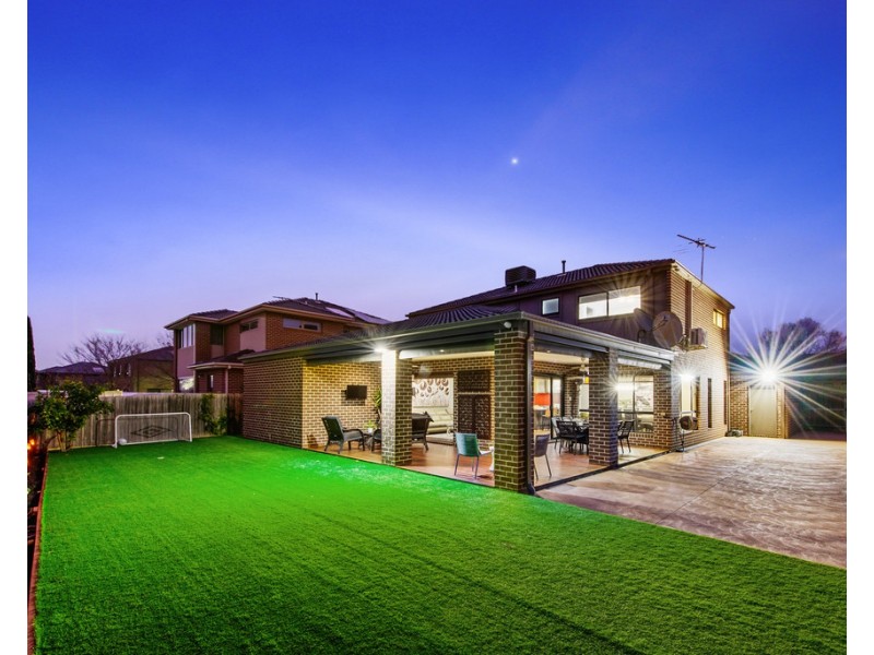 20 Morton Boulevard, Taylors Hill VIC 3037