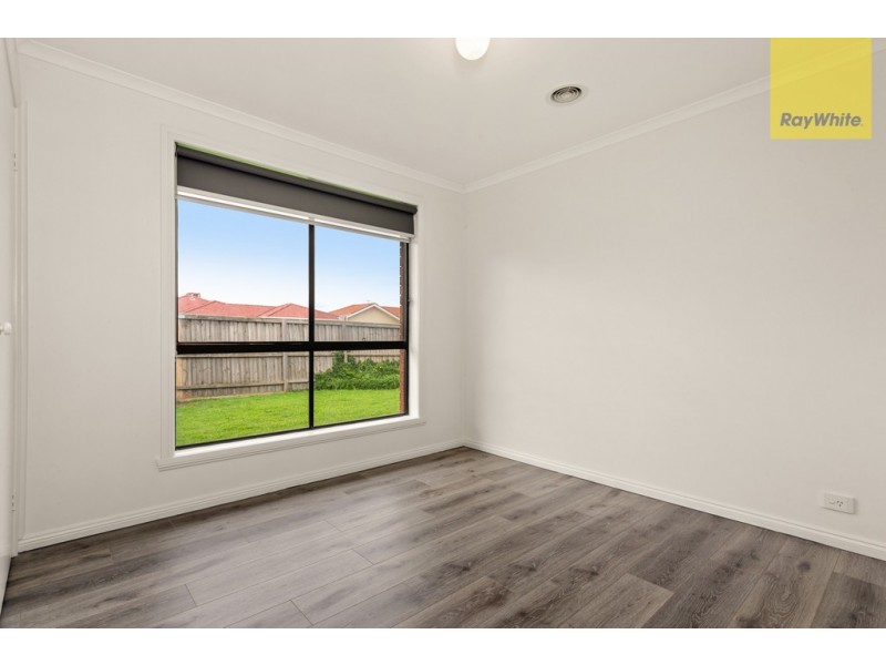 25 Saratoga Crescent, Keilor Downs VIC 3038