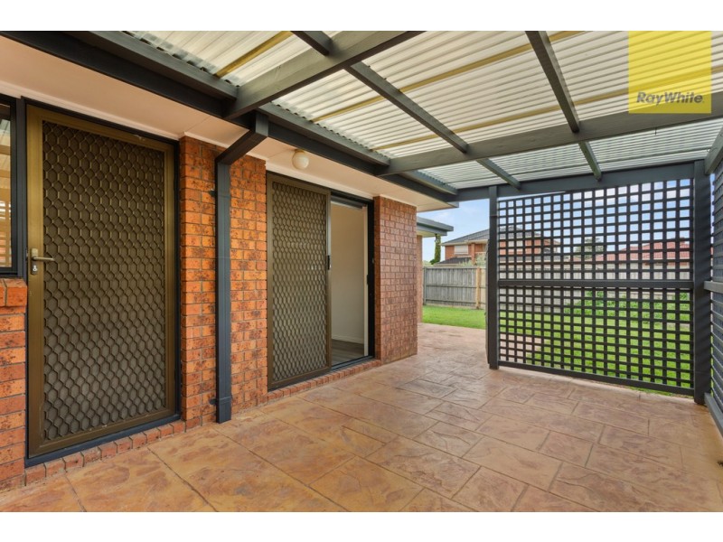 25 Saratoga Crescent, Keilor Downs VIC 3038