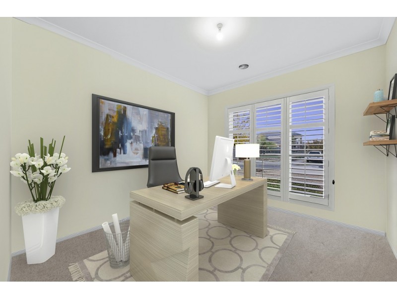 18 Litchfield Way, Taylors Hill VIC 3037