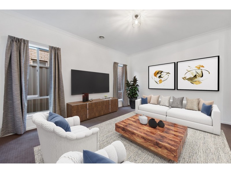 44 Salina Walk, Caroline Springs VIC 3023