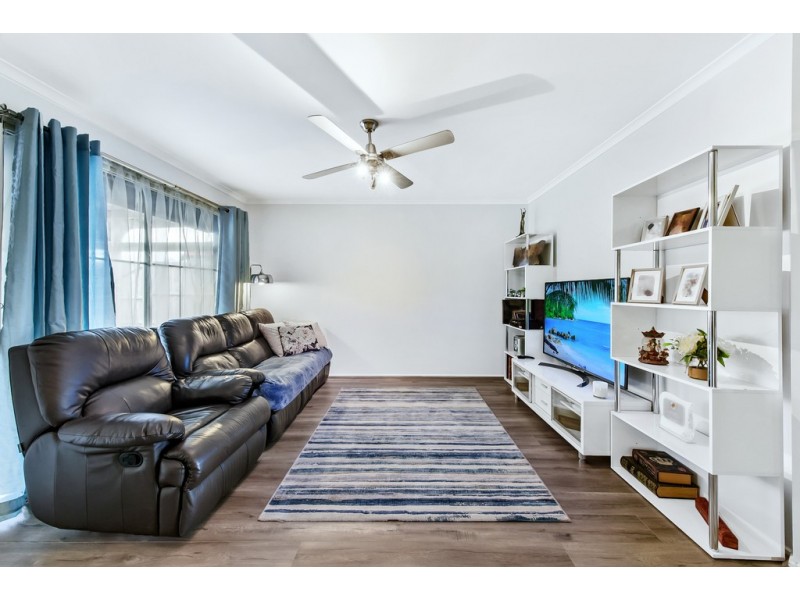 7 Sandstone Court, Delahey VIC 3037