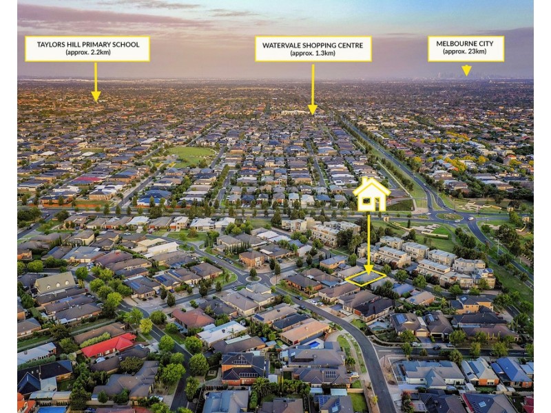 18 Cobaw Circuit, Caroline Springs VIC 3023