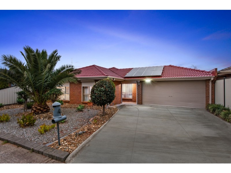 9 Cooper Court, Delahey VIC 3037