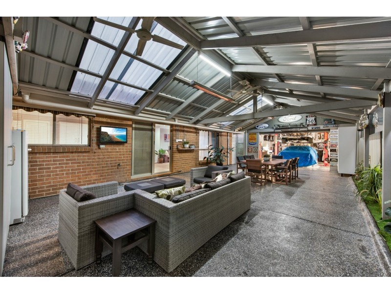 9 Cooper Court, Delahey VIC 3037