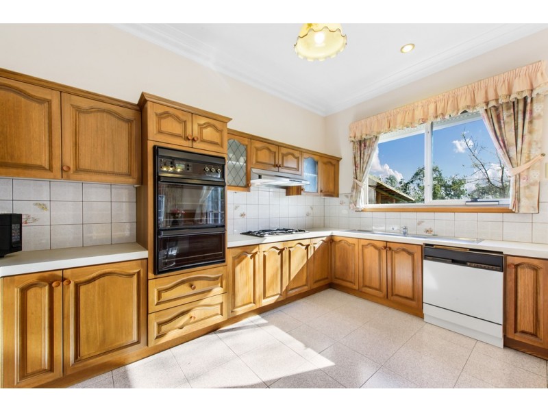 58 Reed Crescent, Taylors Lakes VIC 3038