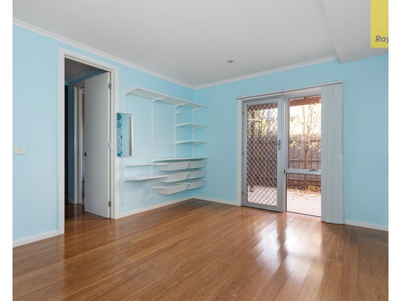 2/12 Clarendon Street, Maidstone VIC 3012