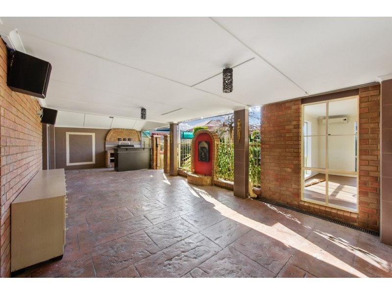 4 Pastoral Place, Sydenham VIC 3037