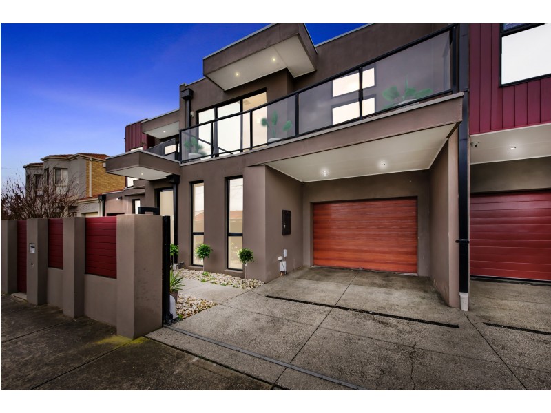 1/2A Lindenow Street, Maidstone VIC 3012