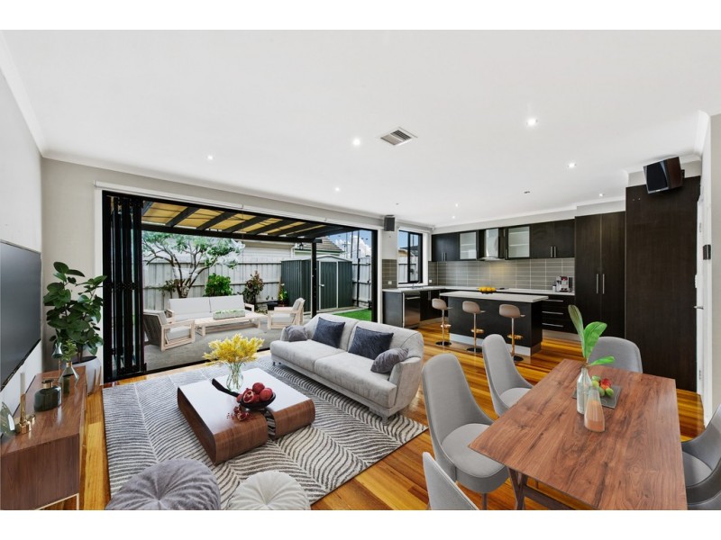 1/2A Lindenow Street, Maidstone VIC 3012