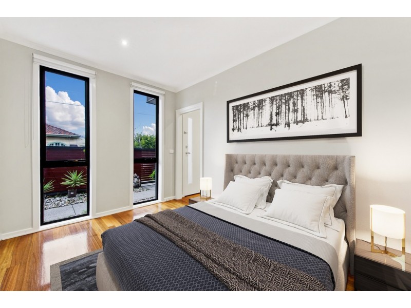 1/2A Lindenow Street, Maidstone VIC 3012