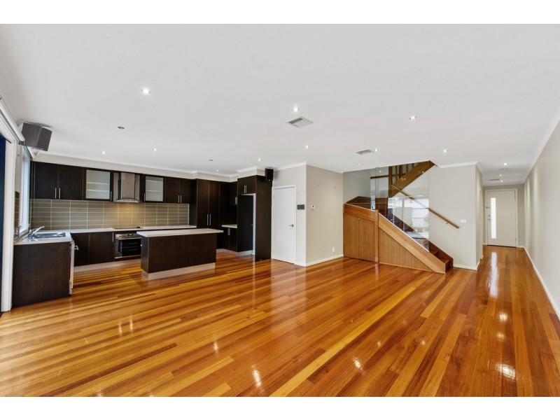 1/2A Lindenow Street, Maidstone VIC 3012